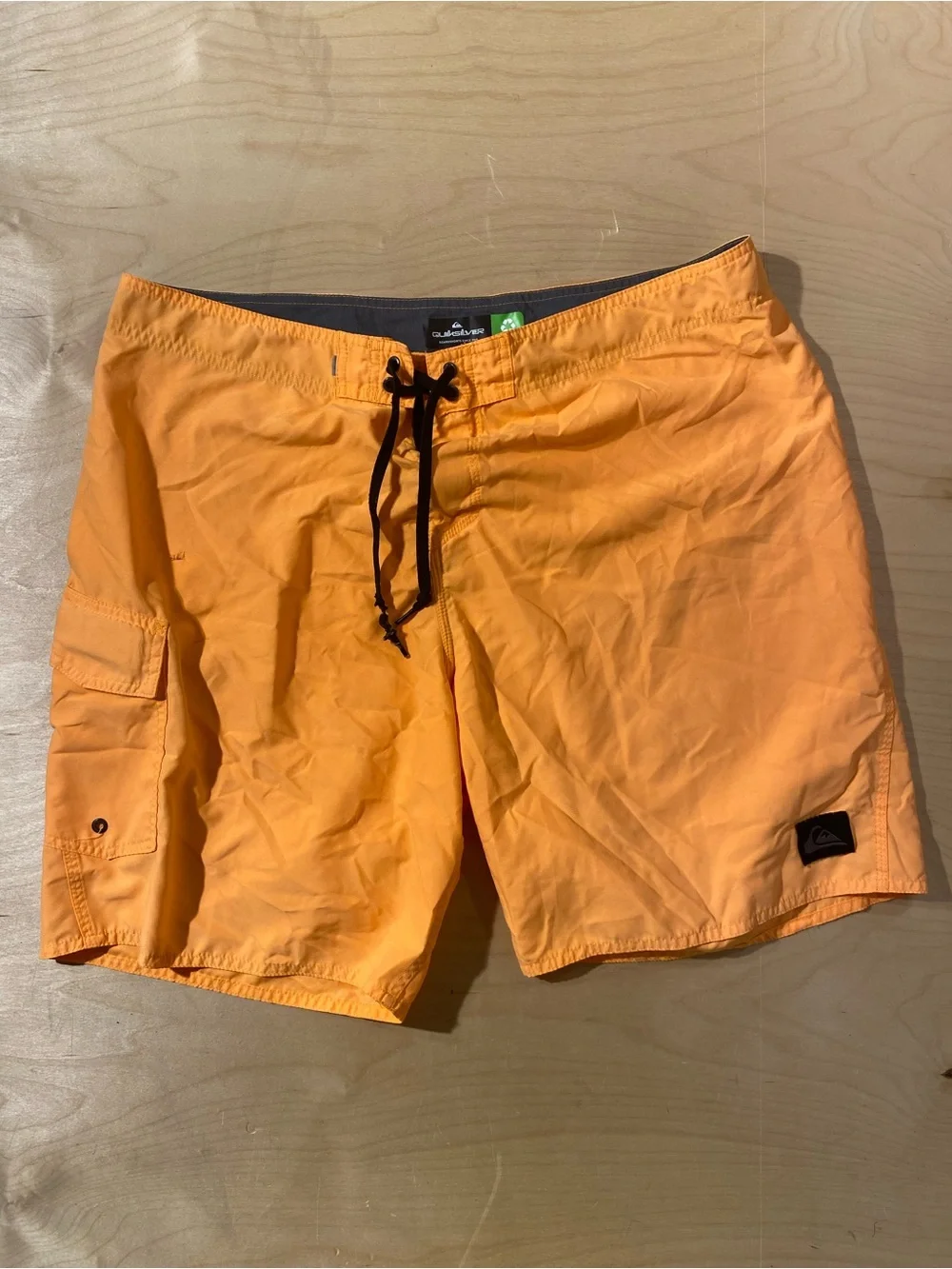 Quiksilver Men’s Orange Board Shorts 38 (BM)